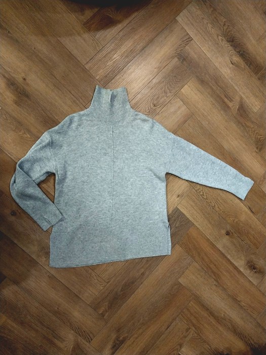 Свитер 100% шерсть - фото 8880 Свитер 100% шерсть - фото 8880