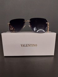 Очки Valentino