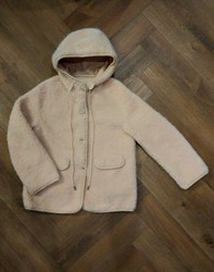 Куртка ( экомех) с капюшоном